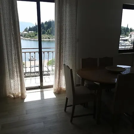 Bartulović Apartament *